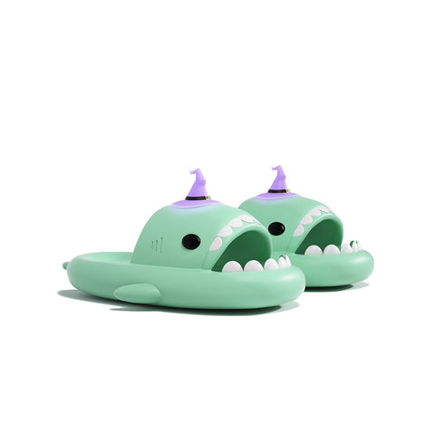 Sharkicks Basic - Dép Cá Mập Nón Phù Thủy